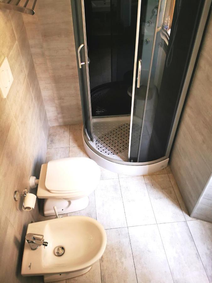 Cinema House 2 Bed & Breakfast Roma Ngoại thất bức ảnh